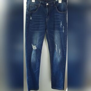 MENS DISTRESSED MANFINITY BLUE JEANS. SIZE LARGE